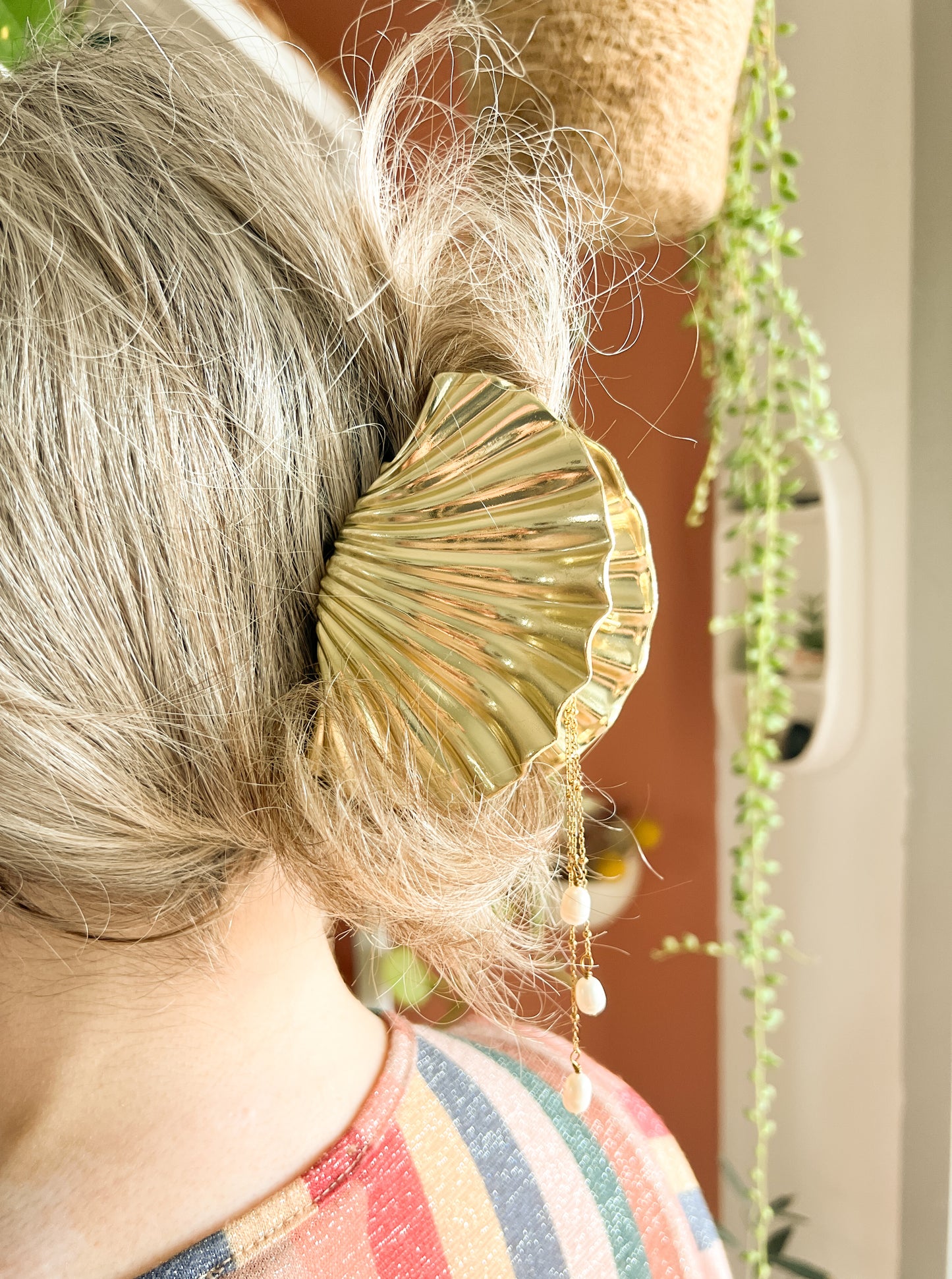 Pince à cheveux Coquillages dorée