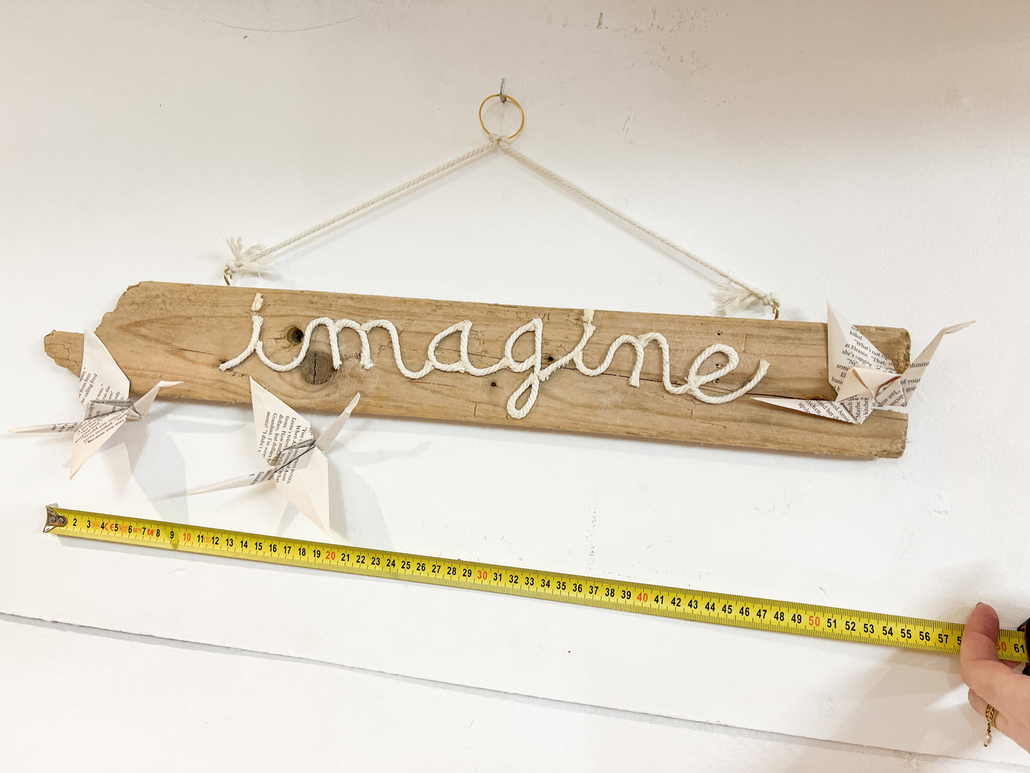 Décoration en bois flotté et origami Imagine