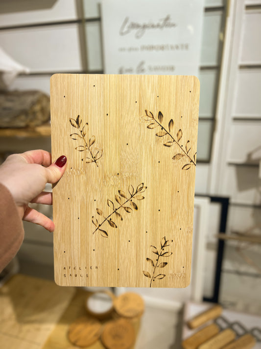 Planche à découper en bambou avec décoration pyrogravure