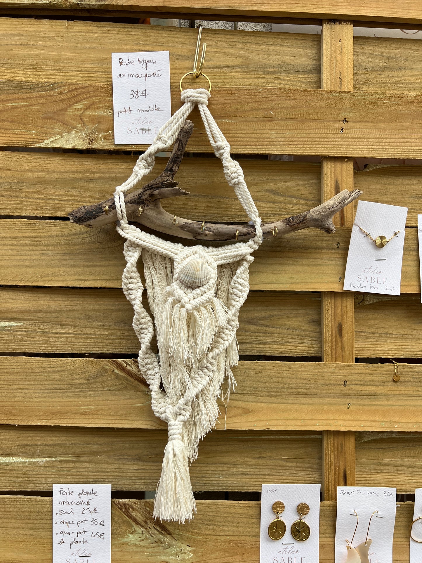 Porte Bijoux en Macramé