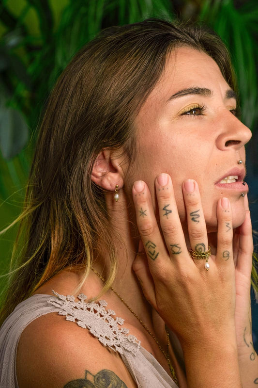 Bague Réglable Inox motif végétal Perle de Culture ou Nacre